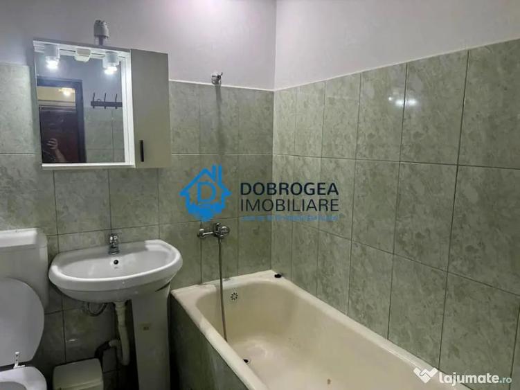 Apartament cu 2 camere decomandat în E3