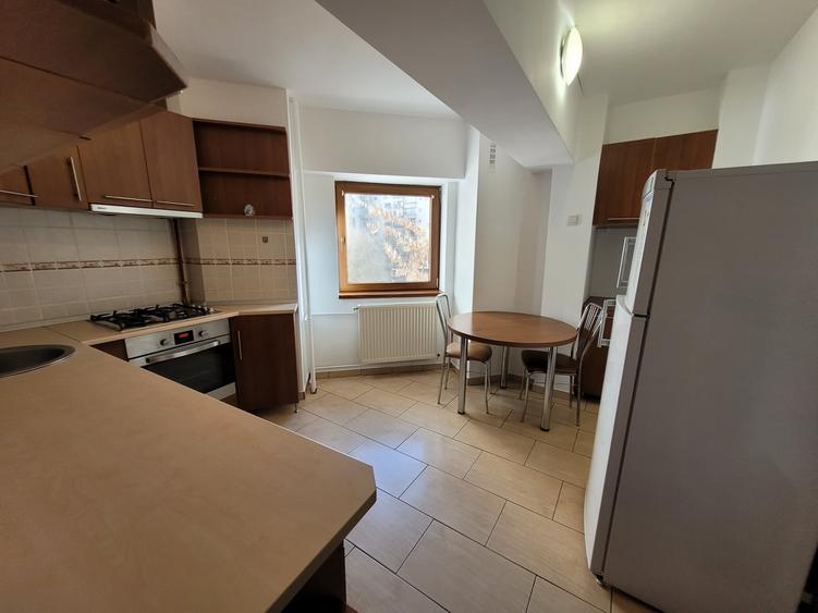 Apartament cu 2 camere decomandat, mobilat în Unirii