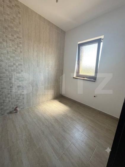 Duplex cu 5 camere cu Canalizare în Dumbrăvița