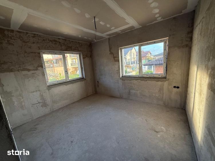 Casă cu 4 camere cu Teren 550 Mp în Valea Borcutului