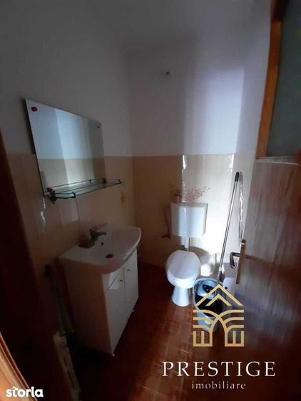 Inchiriez apartament cu trei camere decomandate in Centrul Civic langa Catedrala Ortodoxa - 8