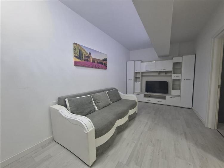 Apartament cu 2 camere decomandat, mobilat în Tătărași
