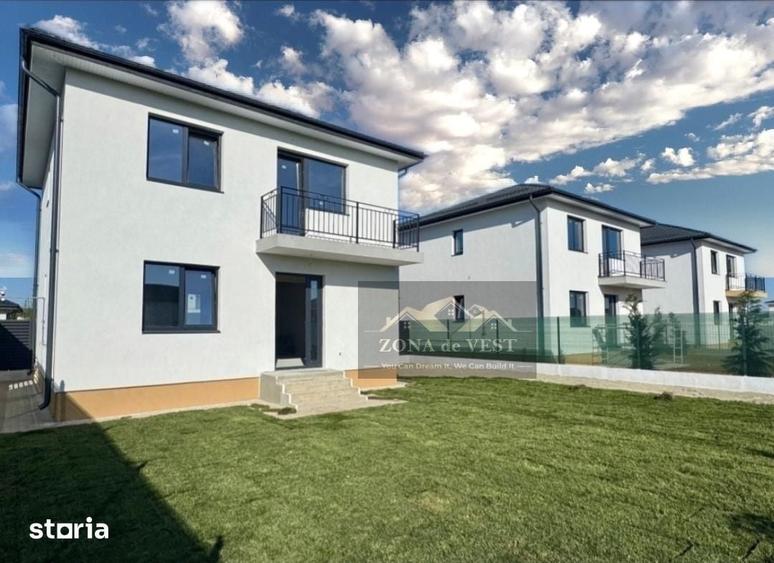 Casă cu 4 camere cu Teren 350 Mp în Olteni