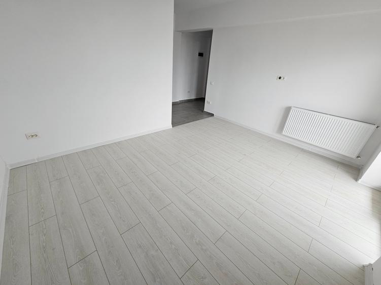 Garsonieră decomandată în Haliu