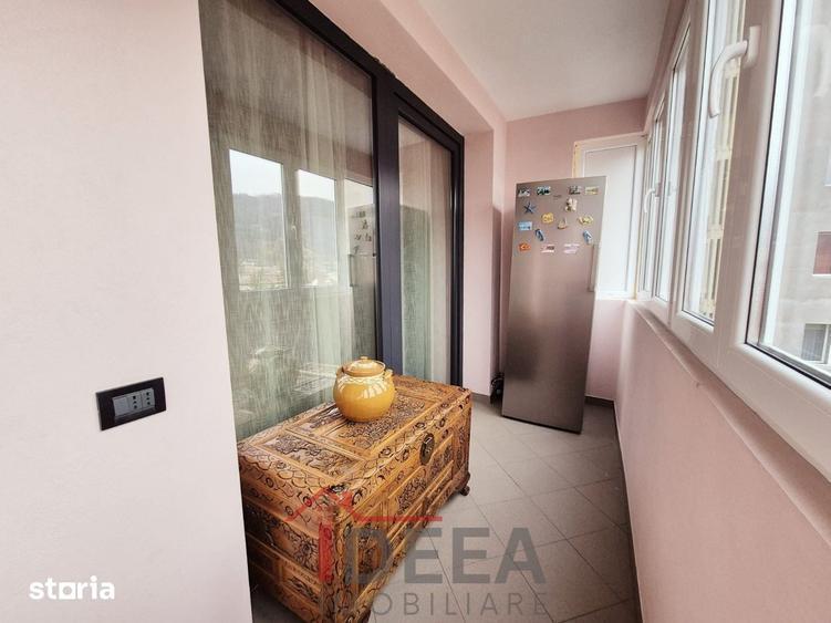 Apartament cu 3 camere decomandat în Ultracentral