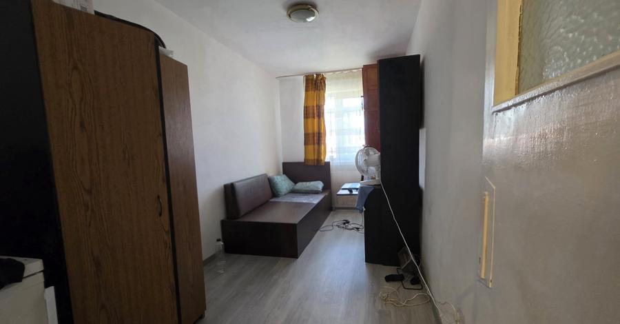 Garsonieră semidecomandată, mobilată în Complex Studențesc
