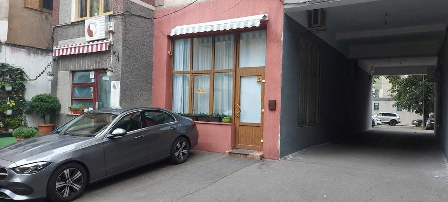 Spațiu comercial, de 36 mp, în Ultracentral
