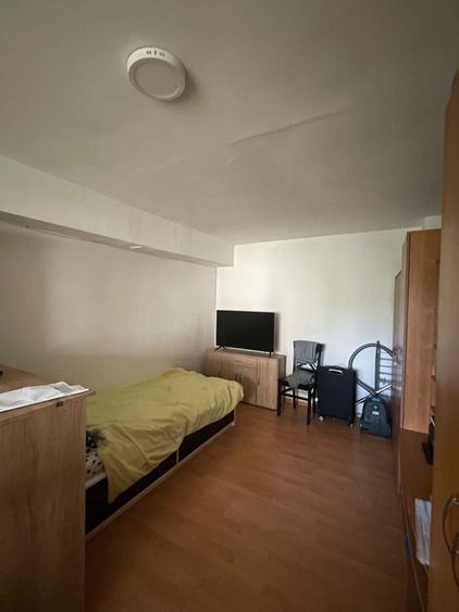 Apartament cu 2 camere decomandat în Gruia