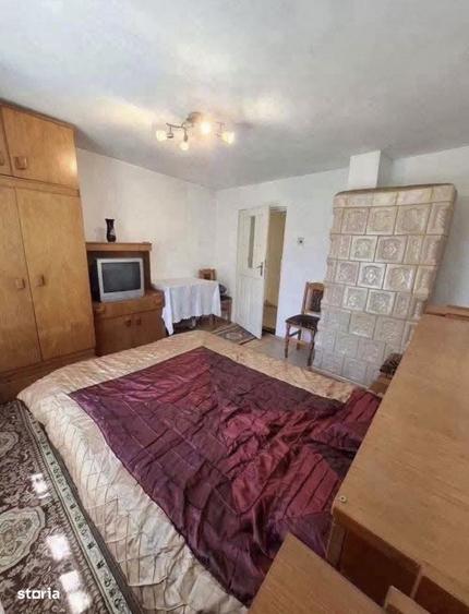 Casă cu 4 camere cu Teren 864 Mp în Central