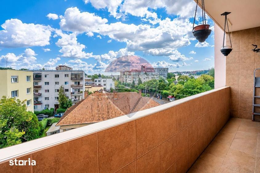 Apartament cu 3 camere semidecomandat în Grigorescu