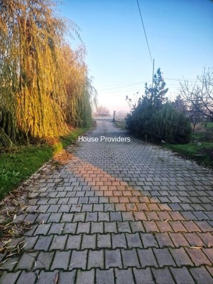 Casă individuală cu 5 camere cu Canalizare în 1 Decembrie