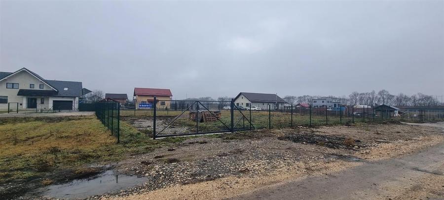 Teren Construcții intravilan de 700 mp, în Stupini