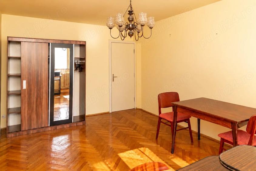 Apartament cu 2 camere decomandat în Baba-Dochia