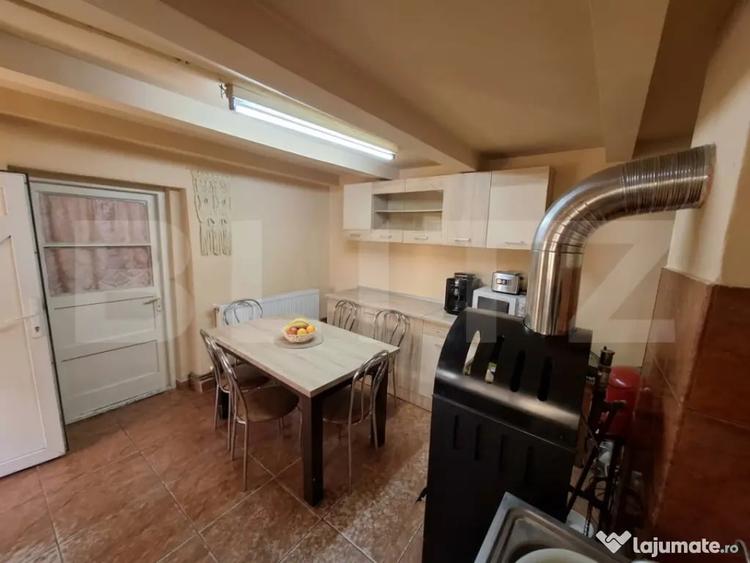 Casă cu 3 camere cu Teren 1561 Mp în Lazuri