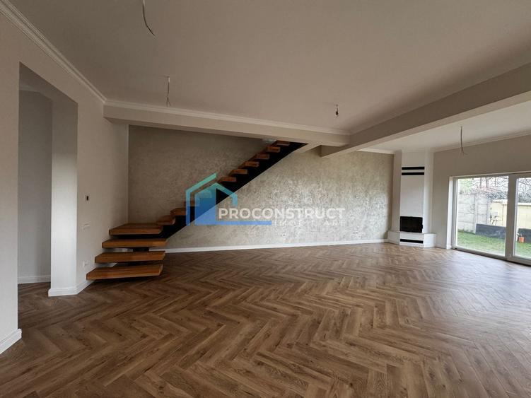 Duplex cu 4 camere cu Canalizare în Dumbrăvița