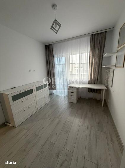 Apartament cu 3 camere semidecomandat, mobilat în Florești