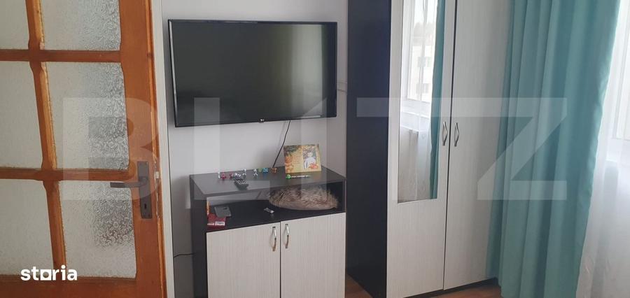Apartament cu 2 camere semidecomandat, mobilat în Central