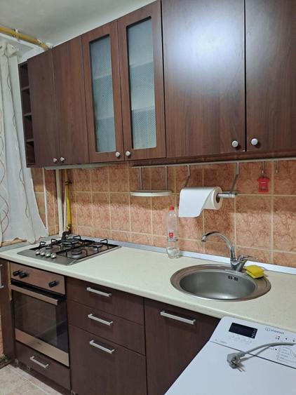 Apartament cu 2 camere semidecomandat în Gara de Nord