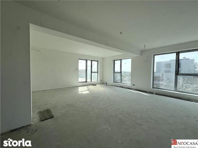 Apartament cu 5 camere în Central