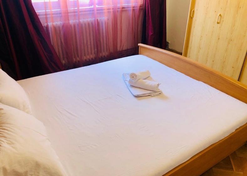 Apartament cu 4 camere decomandat în Punctele Cardinale