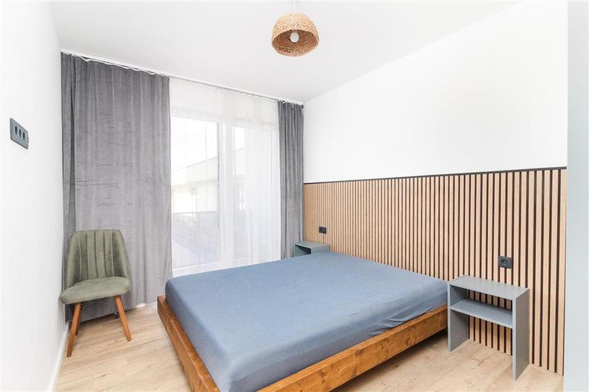Apartament cu 2 camere semidecomandat, mobilat în Mărăști