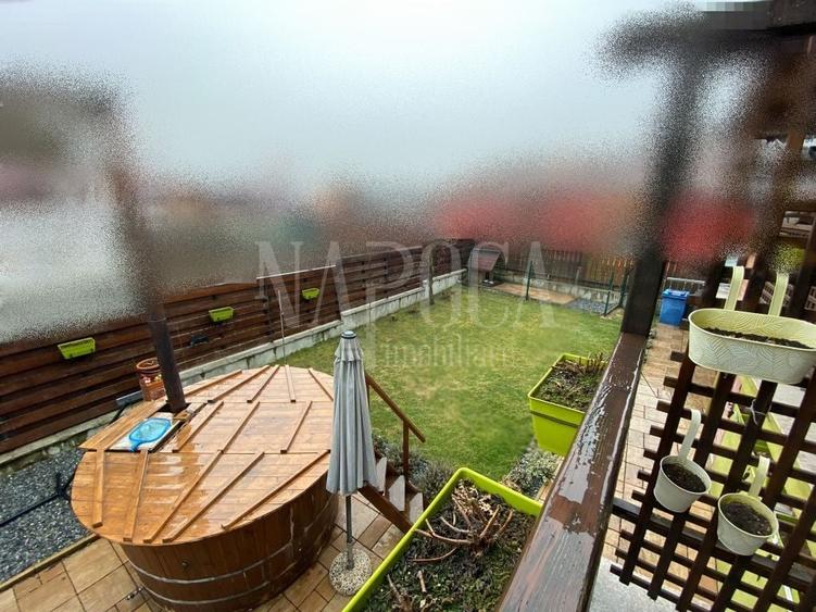 Casă individuală cu 6 camere cu Canalizare în Apahida