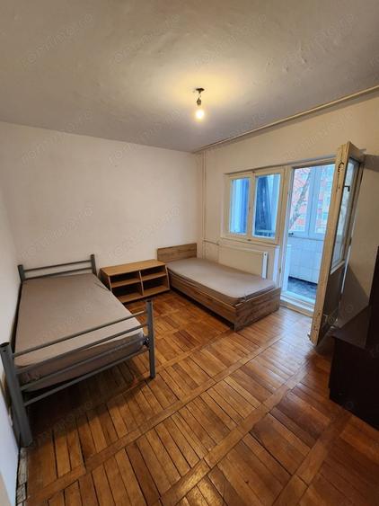 Apartament cu 2 camere decomandat în Aradului