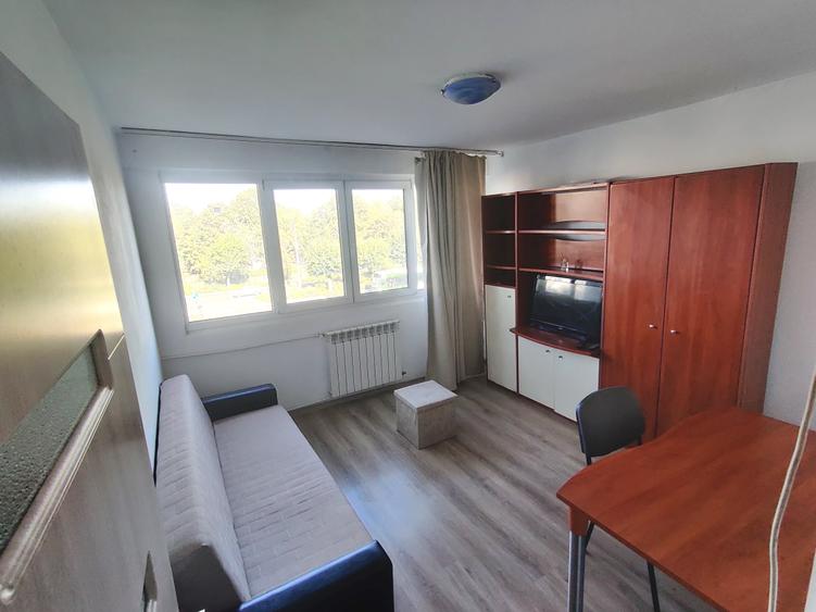 Apartament cu 2 camere decomandat, mobilat în Eroii Revoluției