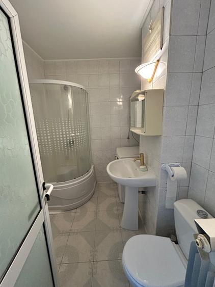 Inchiriez apartament -Nicolina - 7