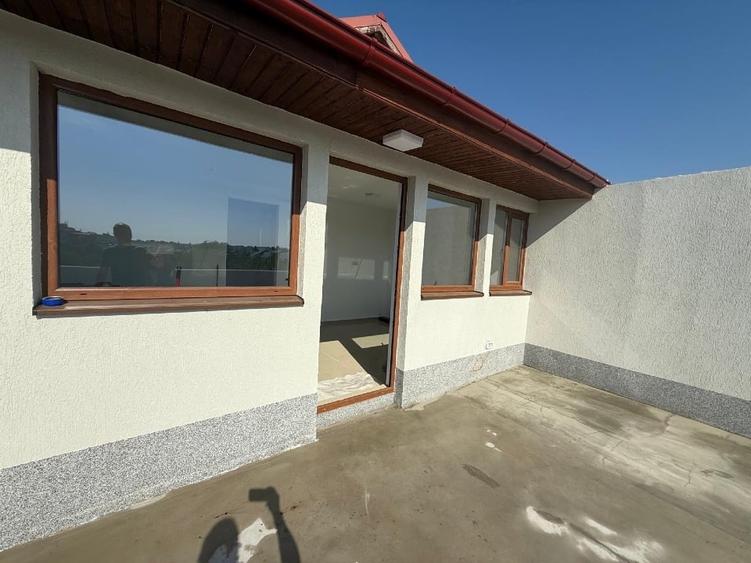 Apartament cu 3 camere, mobilat în Drumul Taberei