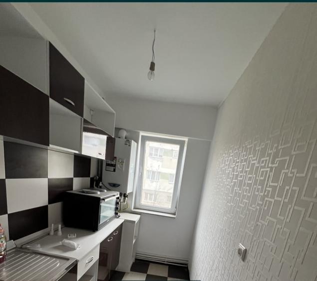 Apartament cu 2 camere decomandat, mobilat în Exterior Est