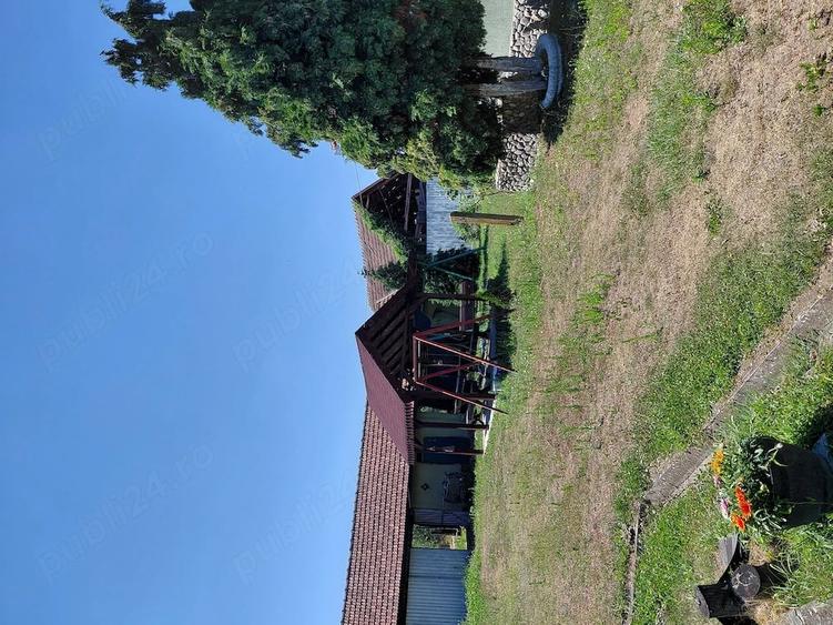 Casă cu 3 camere cu Teren 2224 Mp în Borș