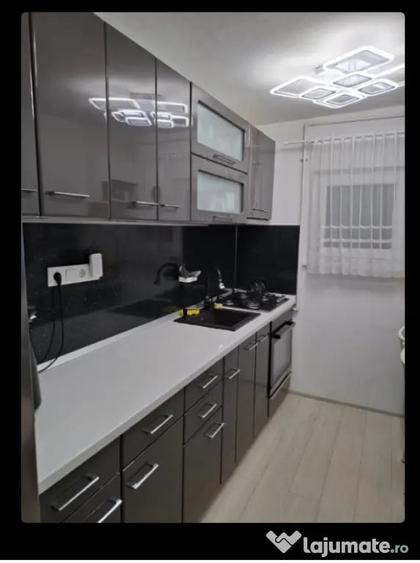 Apartament cu 2 camere semidecomandat în Sălăjan