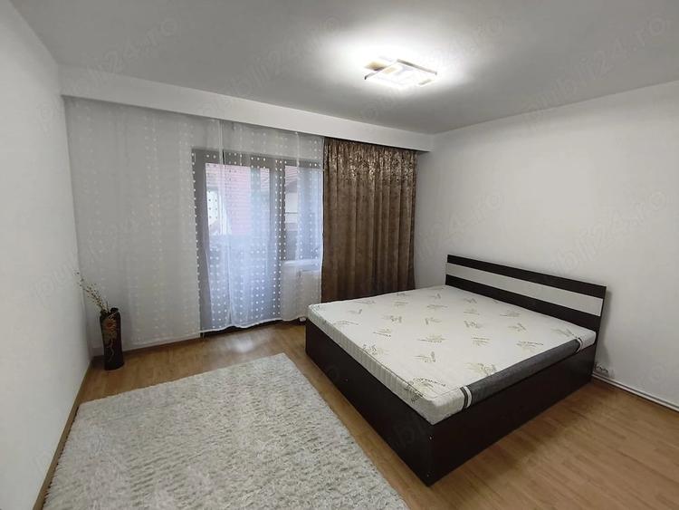 Apartament cu 4 camere decomandat în Dorobanți