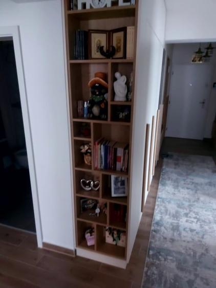 Apartament cu 3 camere decomandat, mobilat în Tractorul