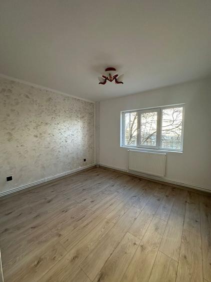 Apartament cu 2 camere decomandat în Lilieci