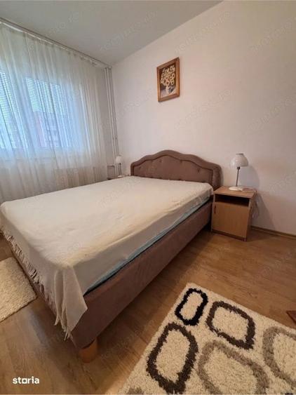 Apartament cu 3 camere semidecomandat, mobilat în Dristor