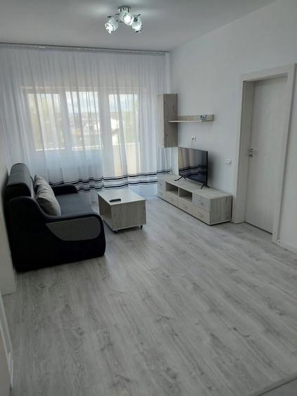 Apartament cu 2 camere decomandat în Craiovei