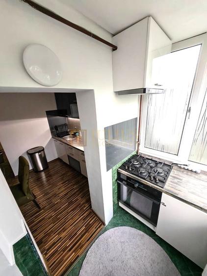 Apartament cu 3 camere decomandat, mobilat în Lunei