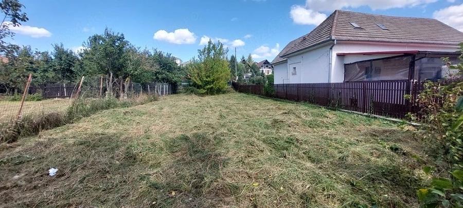 Teren de 1214 mp, în Chinteni