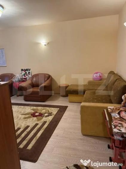 Apartament cu 2 camere decomandat în Pietroasa