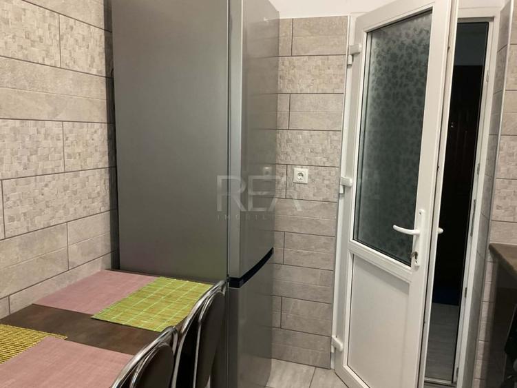 De inchiriat- 2 camere- Decomandat- Centrala Proprie-Margean - 2