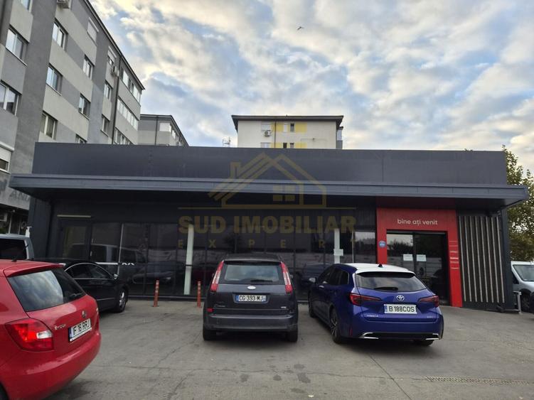 Spațiu comercial, de 600 mp, în Central