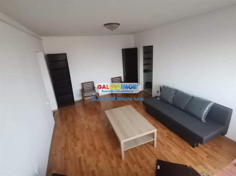 Apartament cu 3 camere semidecomandat, mobilat în Drumul Taberei