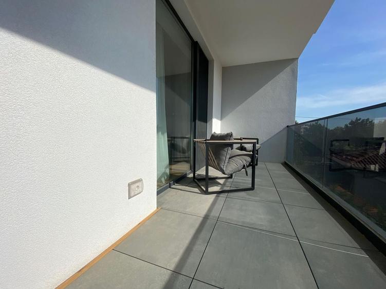 Apartament cu 2 camere semidecomandat, mobilat în Pipera