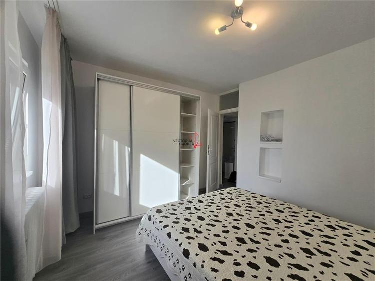 Apartament cu 2 camere decomandat în Parcul Carol