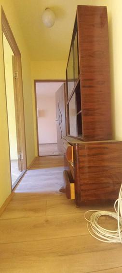 Apartament cu 3 camere semidecomandat în Circumvalațiunii