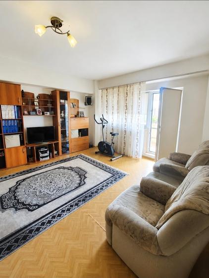 Apartament cu 2 camere decomandat în Ultracentral