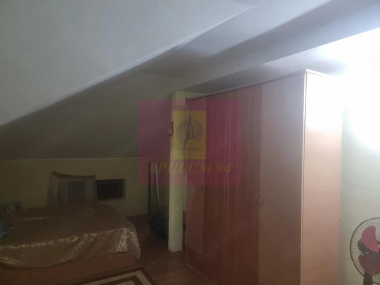 Casă cu 7 camere cu Teren 1500 Mp în Islaz