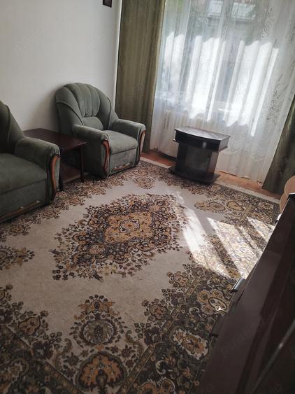 Garsonieră decomandată în Central